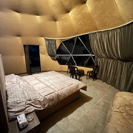 Hotel Wild Oryx Camp Bubbles Wadi Rum Exterior foto